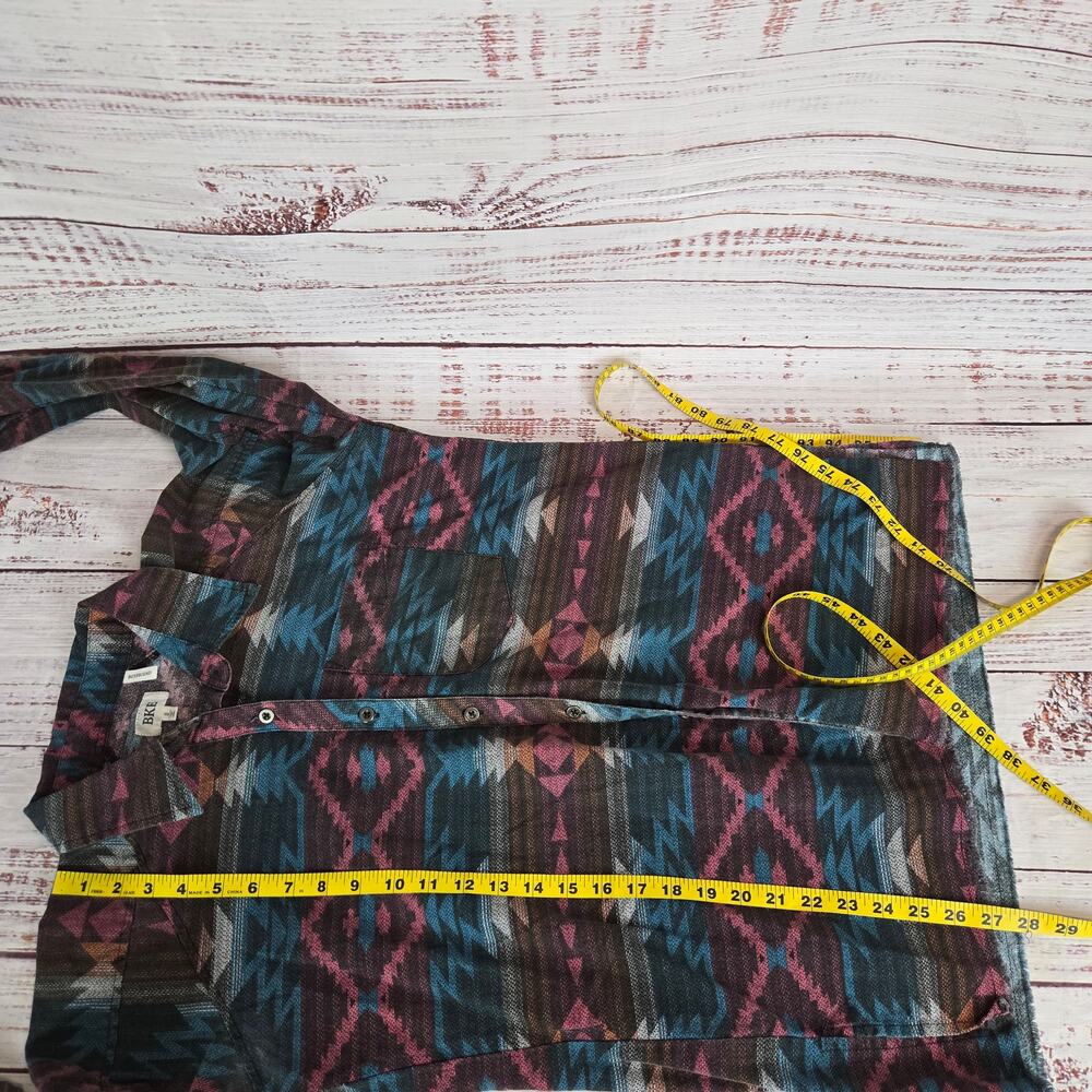 BKE Womens Buckle Plaid Boyfriend Shirt S Multi Aztec Print Button Granola Girl - Picture 8 of 10